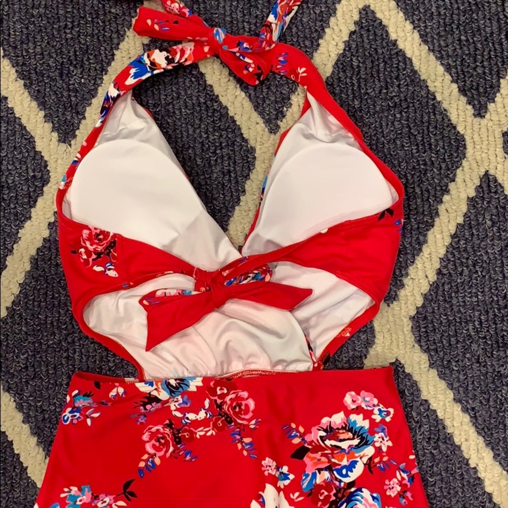 New vintage style floral bikini - Picture 5 of 7
